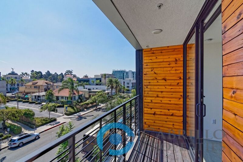 San Diego Condo: 2870 4th Ave