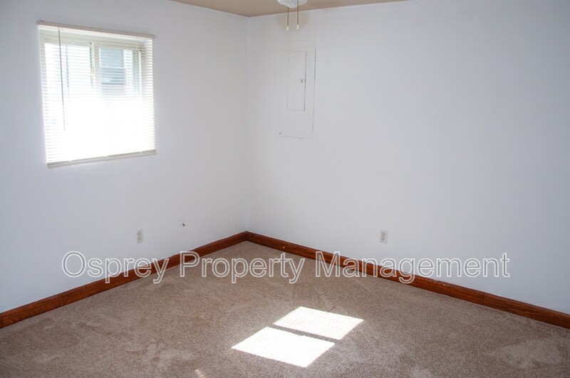 2-bedroom Duplex "ASK ABOUT OUR ZERO DEPOSIT" - Photo 10