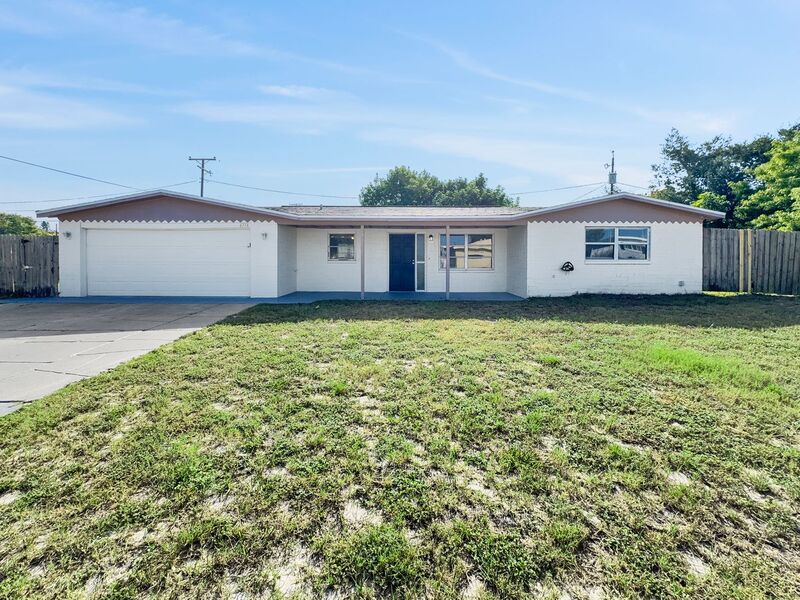 New Port Richey House: 4774 Drift Tide Dr