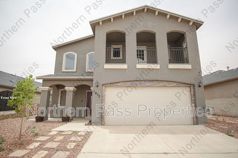 El Paso House: 1077 Indigo Sky