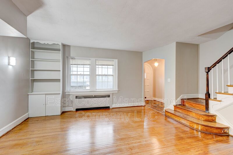 Request a Viewing for 529 E Cold Spring Lane Tenant Turner