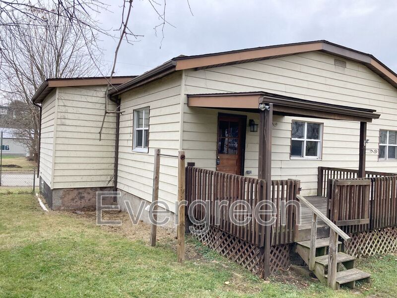 Greensburg House: 233 South Hamilton Avenue