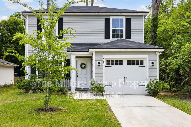 Jacksonville House: 1343 Pangola Drive