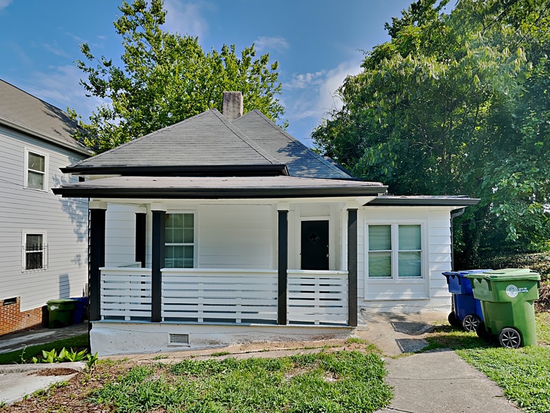 Atlanta House: 805 Spencer St NW