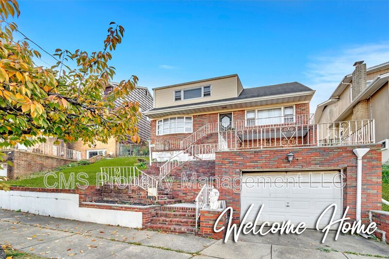 Kearny House: 12 Park Ave