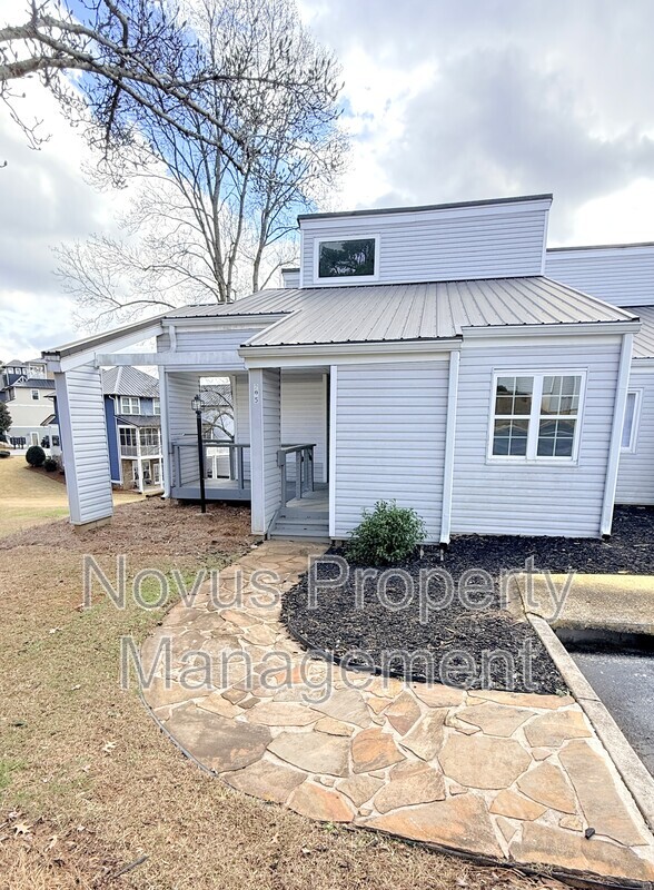 Villa Rica Townhome: 295 Clearview Court