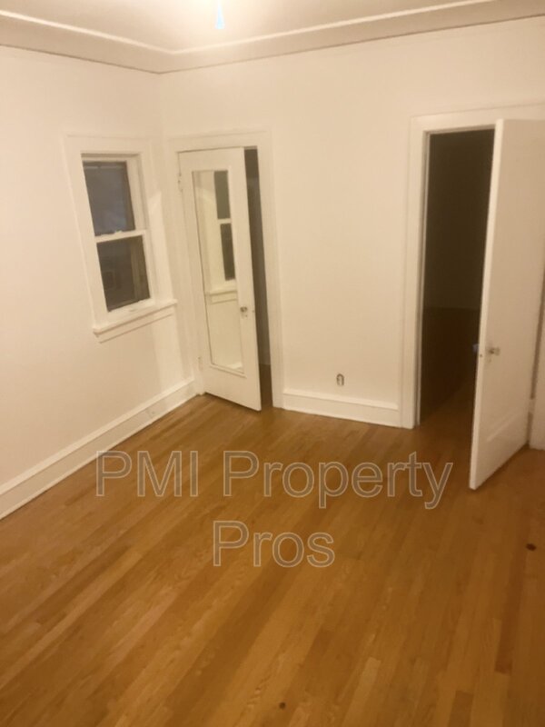 Milwaukee Condo: 4635 West Fond Du Lac Ave