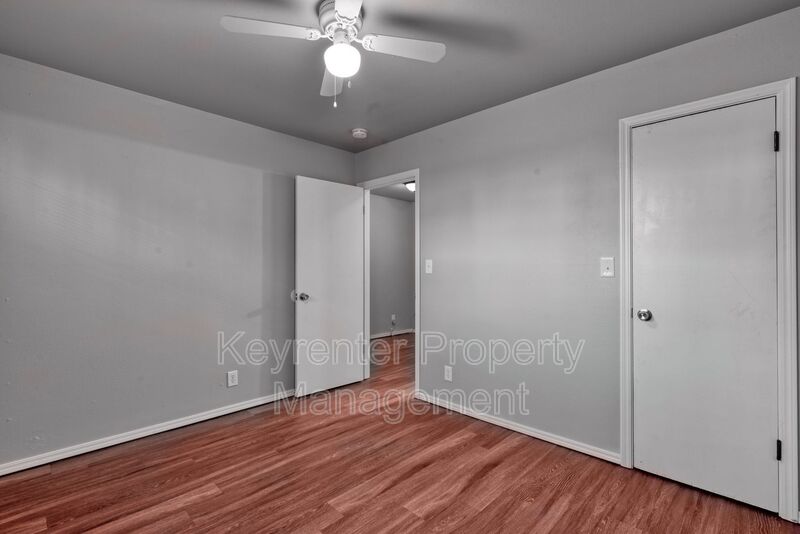 Request a Viewing for 1426 NW 25th St., Unit 6 Tenant Turner