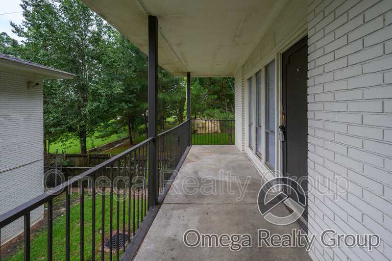 Montgomery Apartment: 4724 S Court St