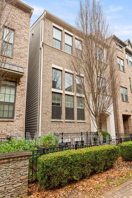 Atlanta House: 609 Broadview Terrace NE