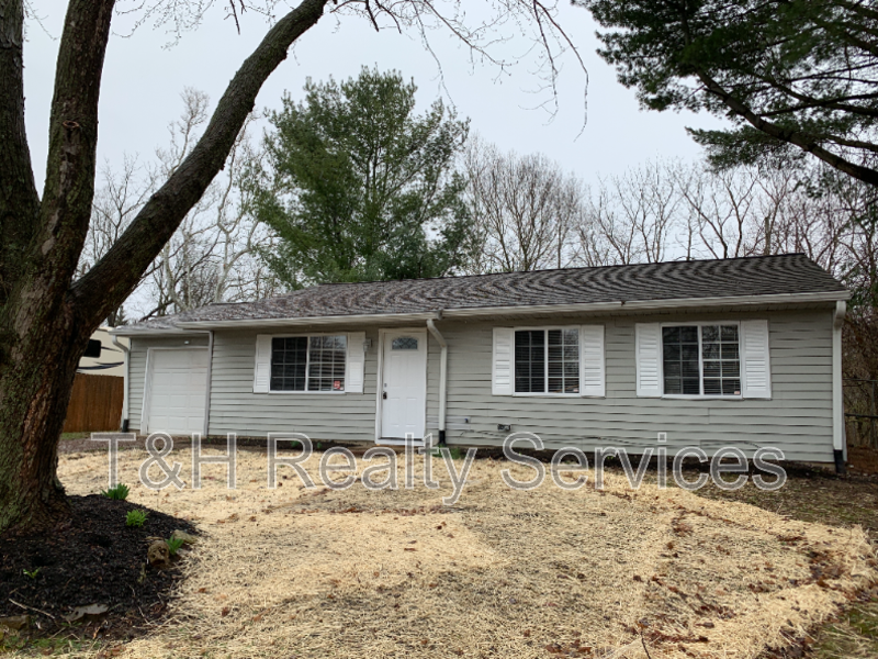 Indianapolis House: 8705 Zephyr Drive