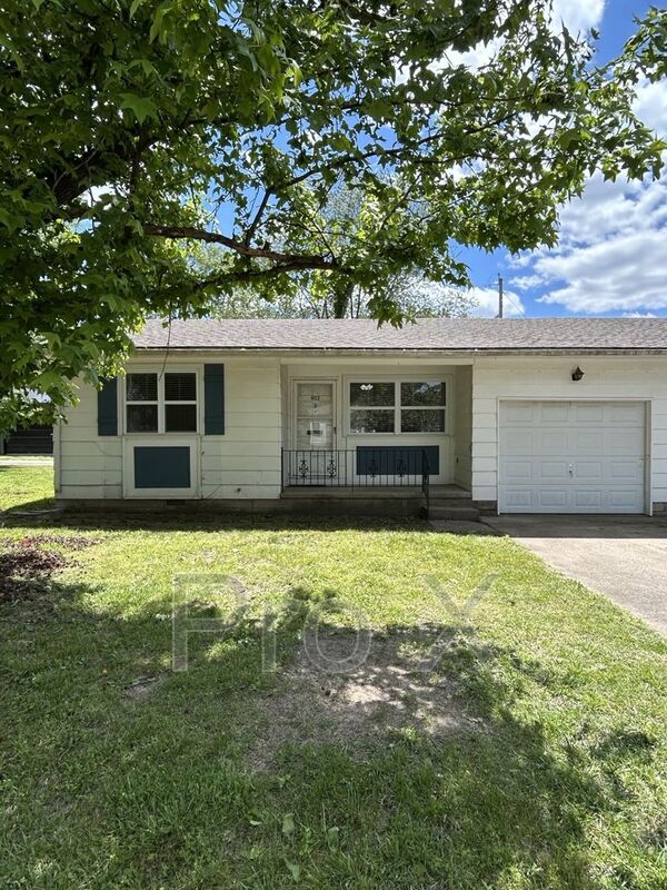 Pittsburg Condo: 402 E Jefferson Duplex