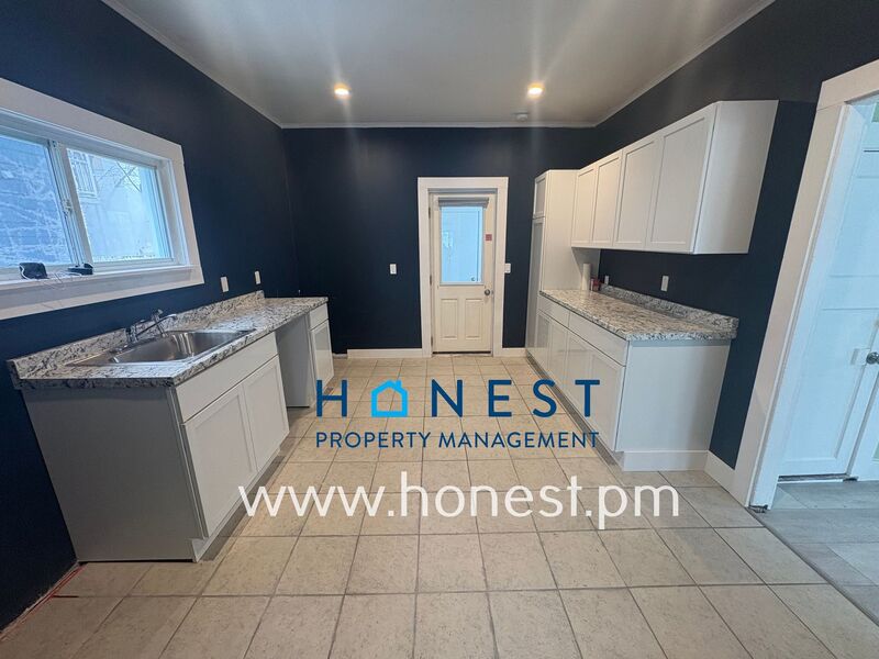 Lewiston House: 101 Sabbatus Street