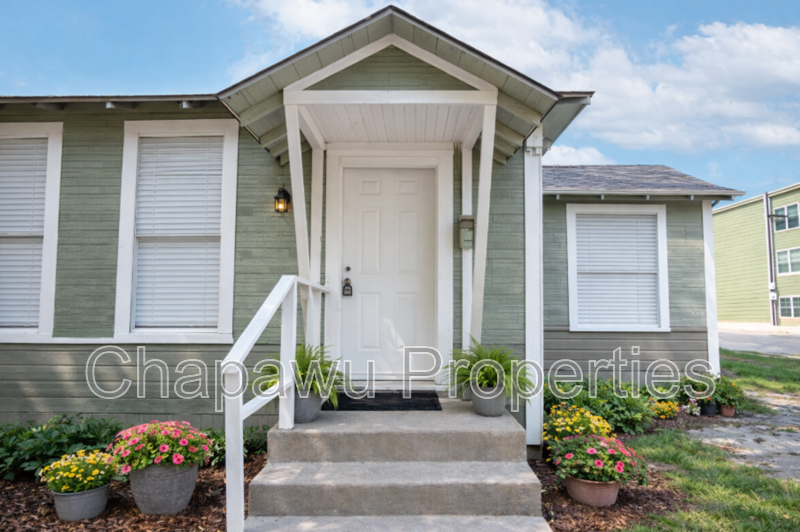 San Antonio House: 111 S Olive St.