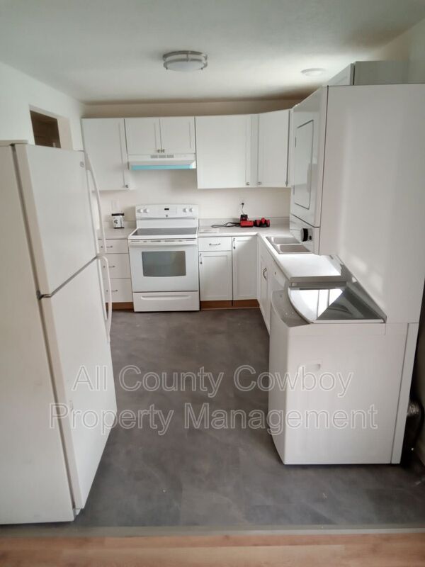 Rawlins Condo: 705 Ferris Ct.