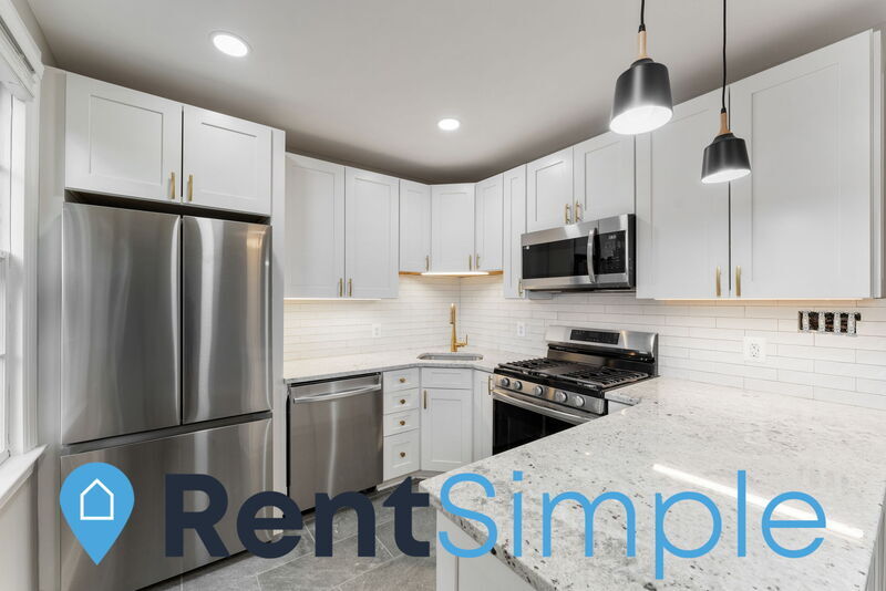 Arlington Condo: 1300 S Barton St