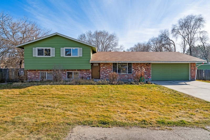 Boise House: 420 South Five Mile Road