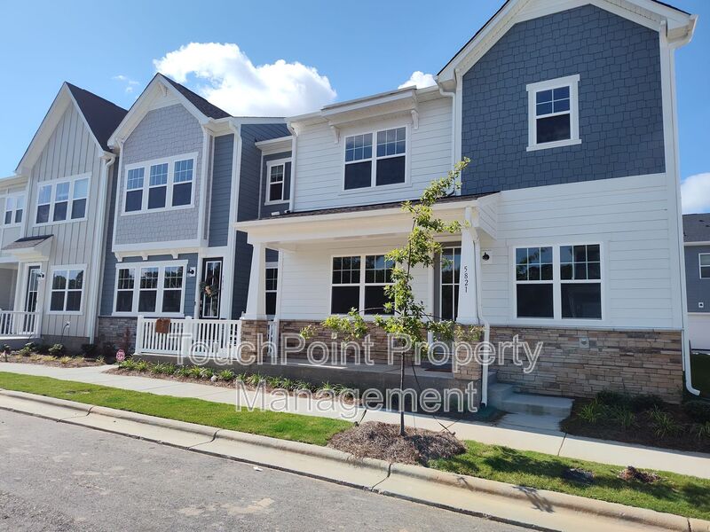 Charlotte Townhome: 5821 Wentwood Ct