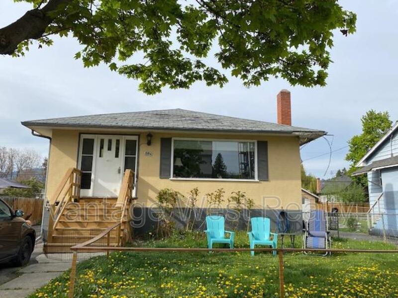 Kelowna House: 804 A Leon Ave