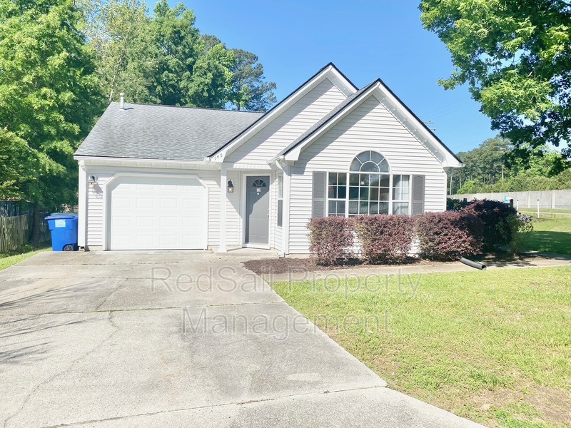 Newport News House: 145 Bridle Ln
