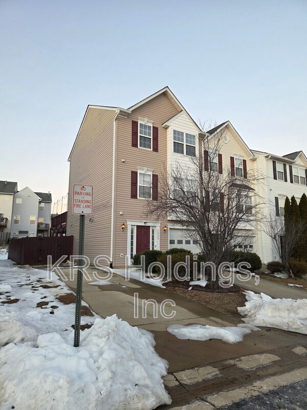 Fredericksburg Townhome: 7032 Wytheville Cir