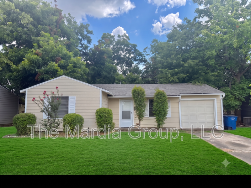 Dallas House: 2628 Healey Dr