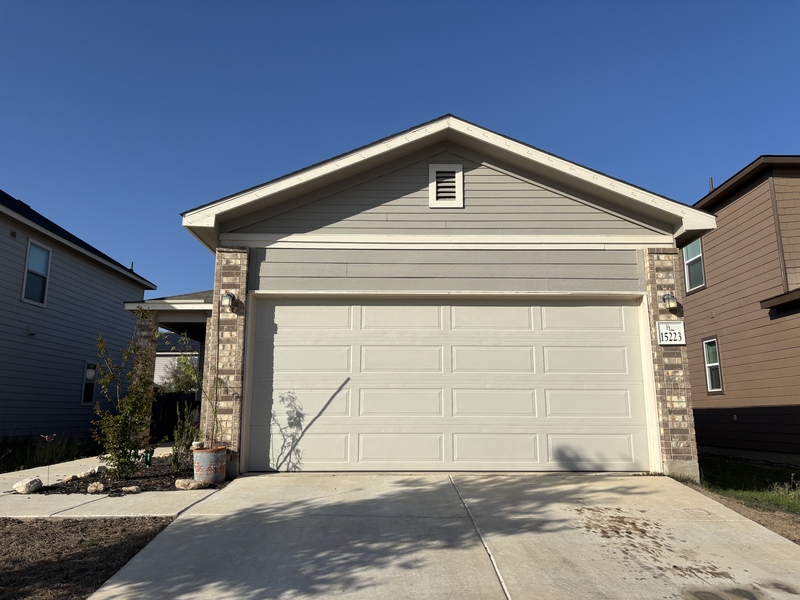 San Antonio House: 15223 Liberty Station