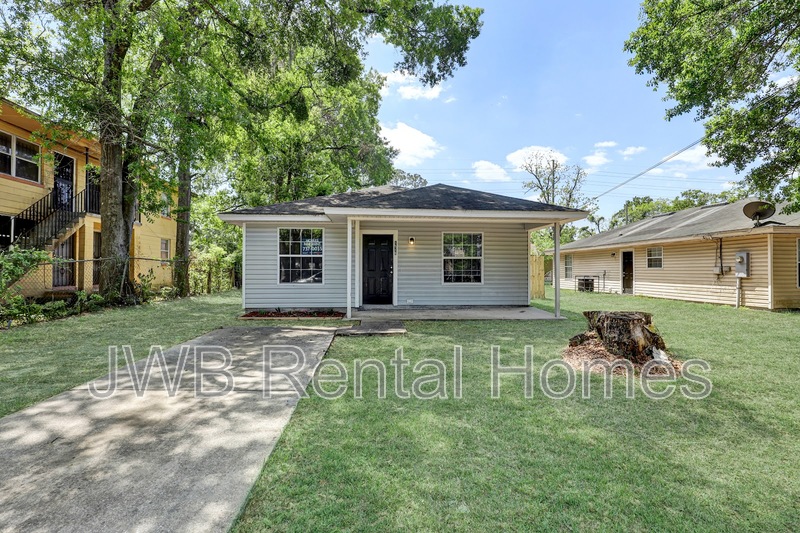 Jacksonville House: 1518 27th St W