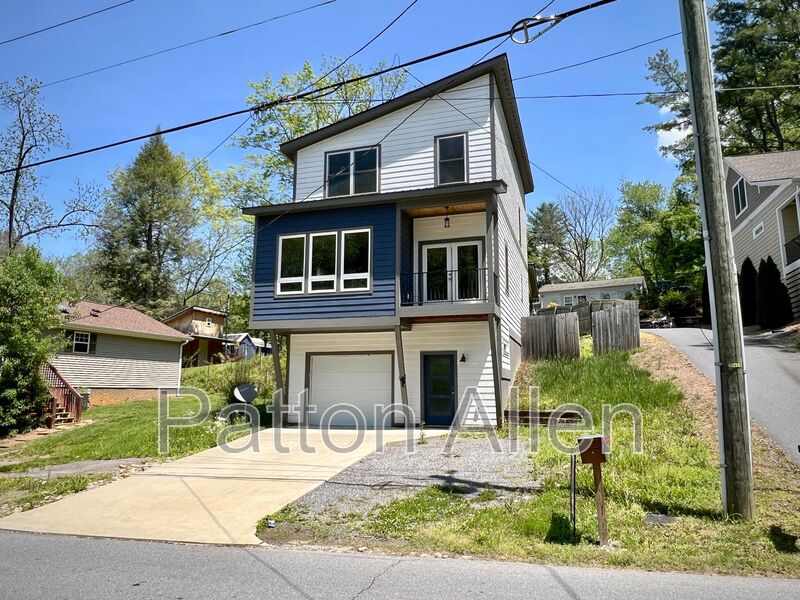 Asheville House: 308 London Rd