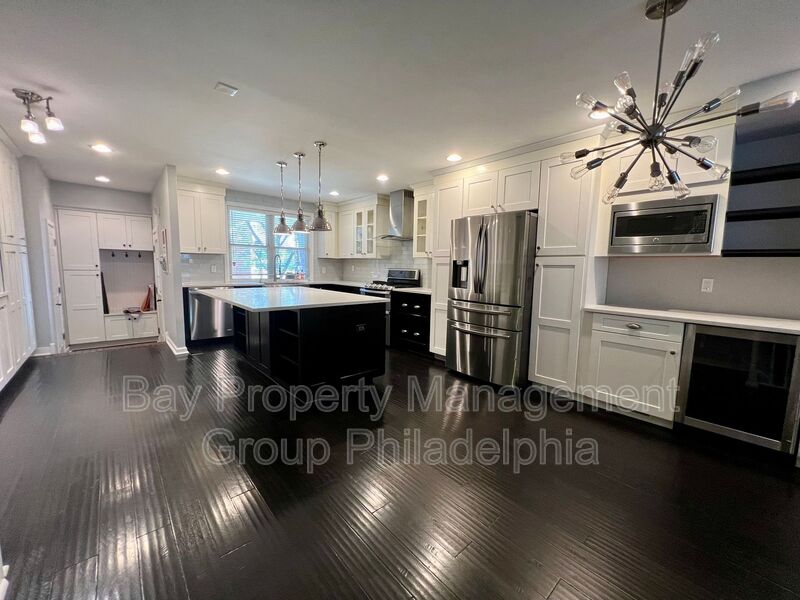 Philadelphia House: 507 Cypress St