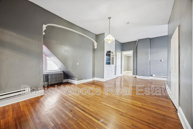 Chester Condo: 330 Kerlin Street