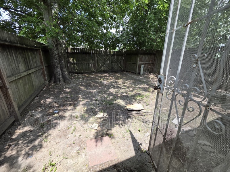 HOUSTON House: 12740 SHANNON HILLS DR
