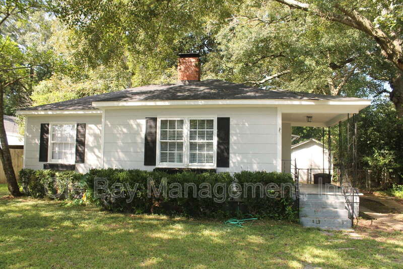 Mobile House: 2454 Richard Ave