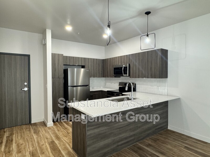 Midwest City Condo: 1665 Midtown Place - 234