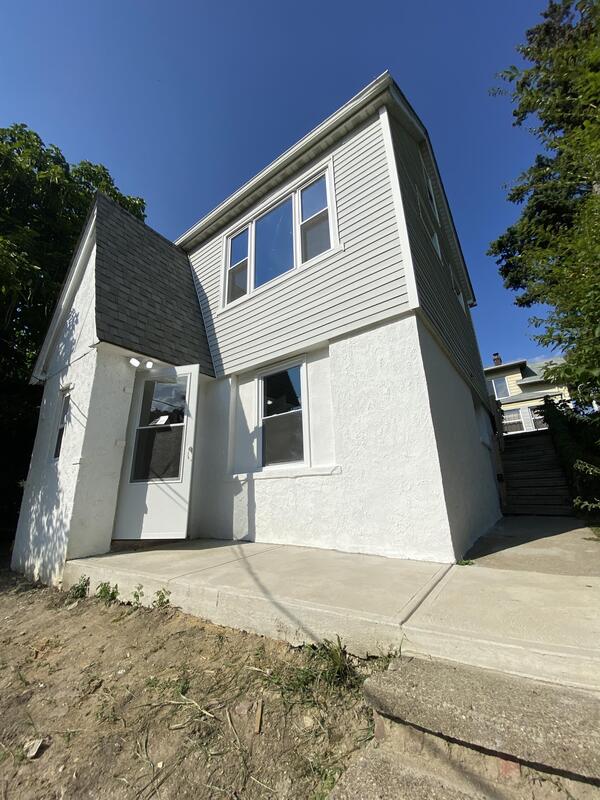 Cleveland House: 18531 Glenfield Road