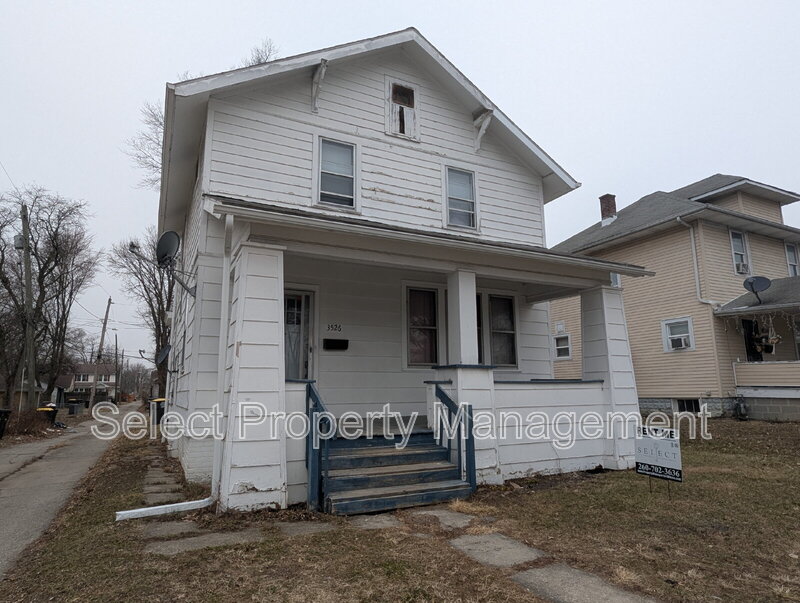 Fort Wayne House: 3526 Smith St