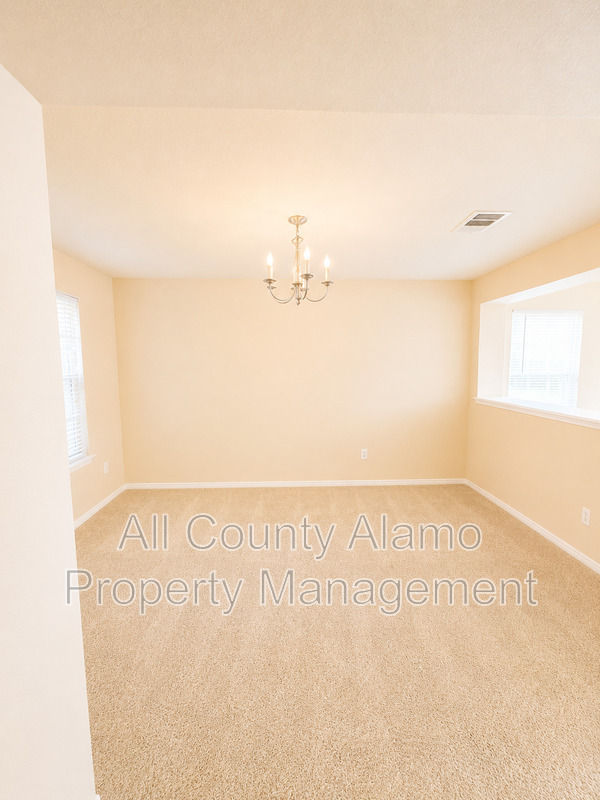 Main Rental Photo 10