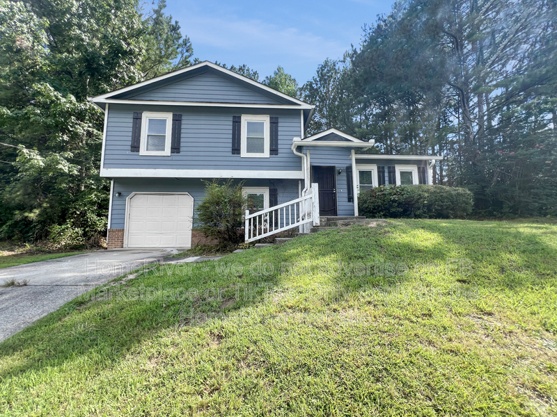 College Park House: 6355 Peppermill Ln