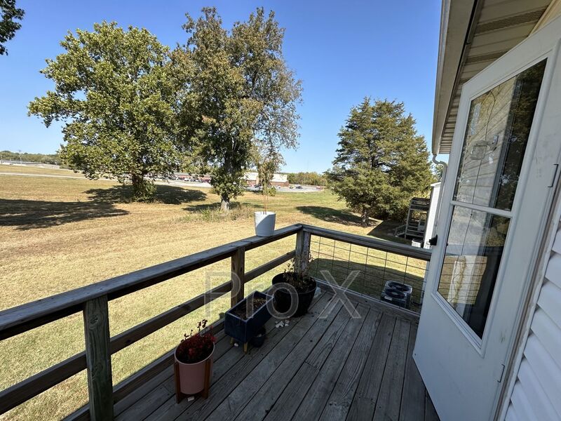 Washhburn Condo: 121 Elm St #1-4