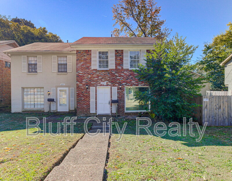 Memphis Condo: 2291 Madison Avenue