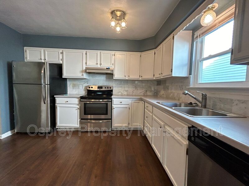 3-Bedroom Home in Virginia Beach’s Ocean Lakes Community! - Photo 4