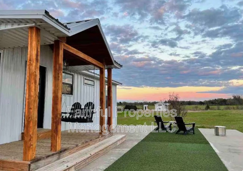 Canton House: 5100 Fm 1651