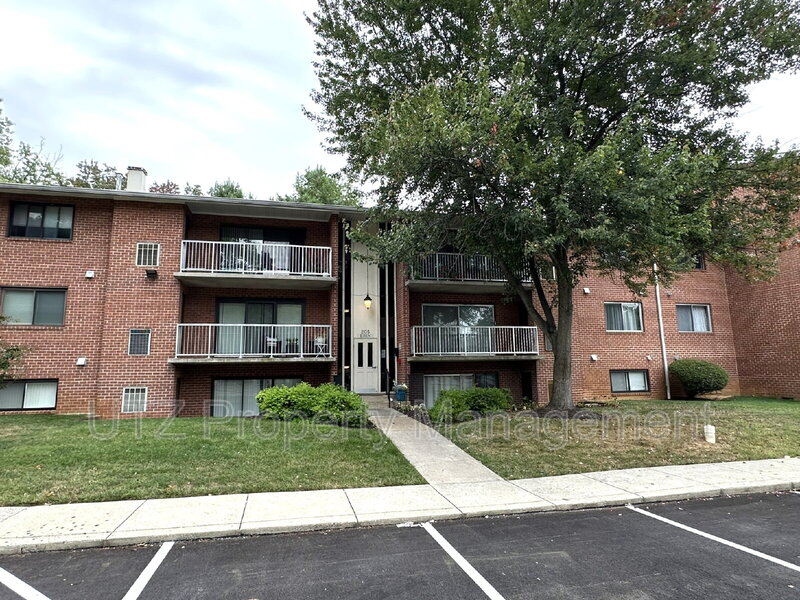 Reisterstown Condo: 205 Erin Way