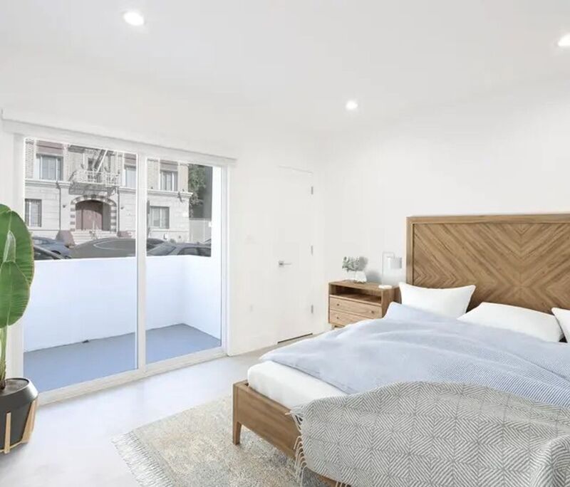 Los Angeles Condo: 1727 N. Edgemont Ave Los Angeles, CA 90027