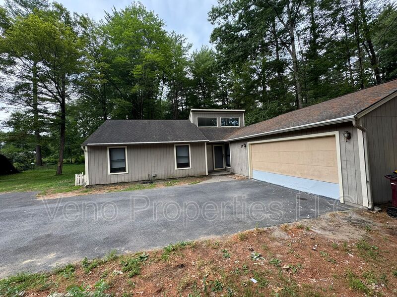 Ballston Spa House: 17 Sand Spurrey Road