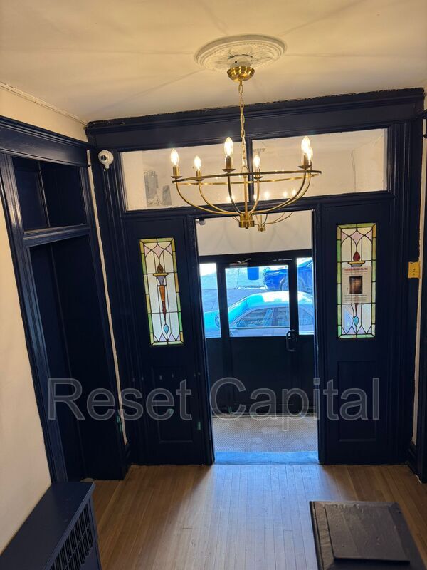 Newark Condo: 13 Brinsmaid Place,  Newark,  NJ, Ironbound