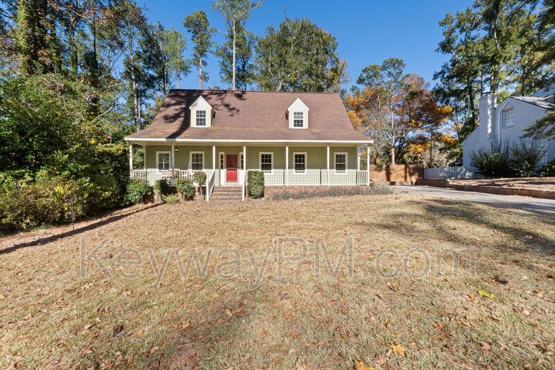 Martinez House: 315 Rabun Valley Lane
