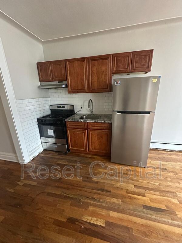 Newark Condo: 532 Sanford Ave