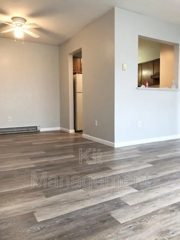 Toledo Condo: 720 W Alexis