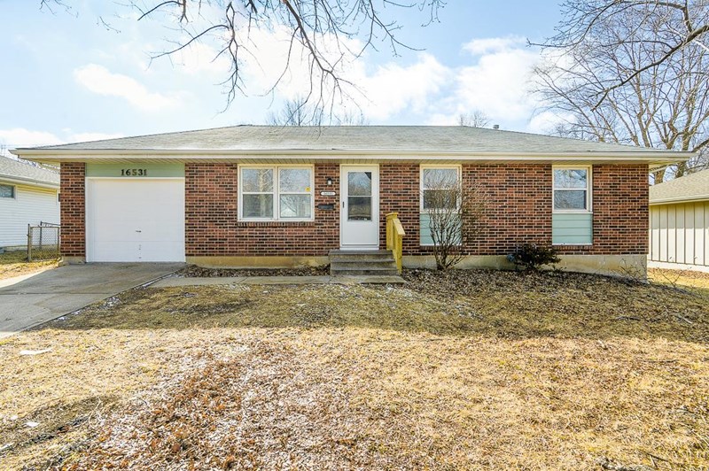 Independence House: 16531 E Cogan Dr.